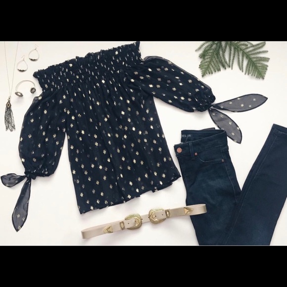 Beach riot off the shoulder top. Small worn once - Picture 2 of 3